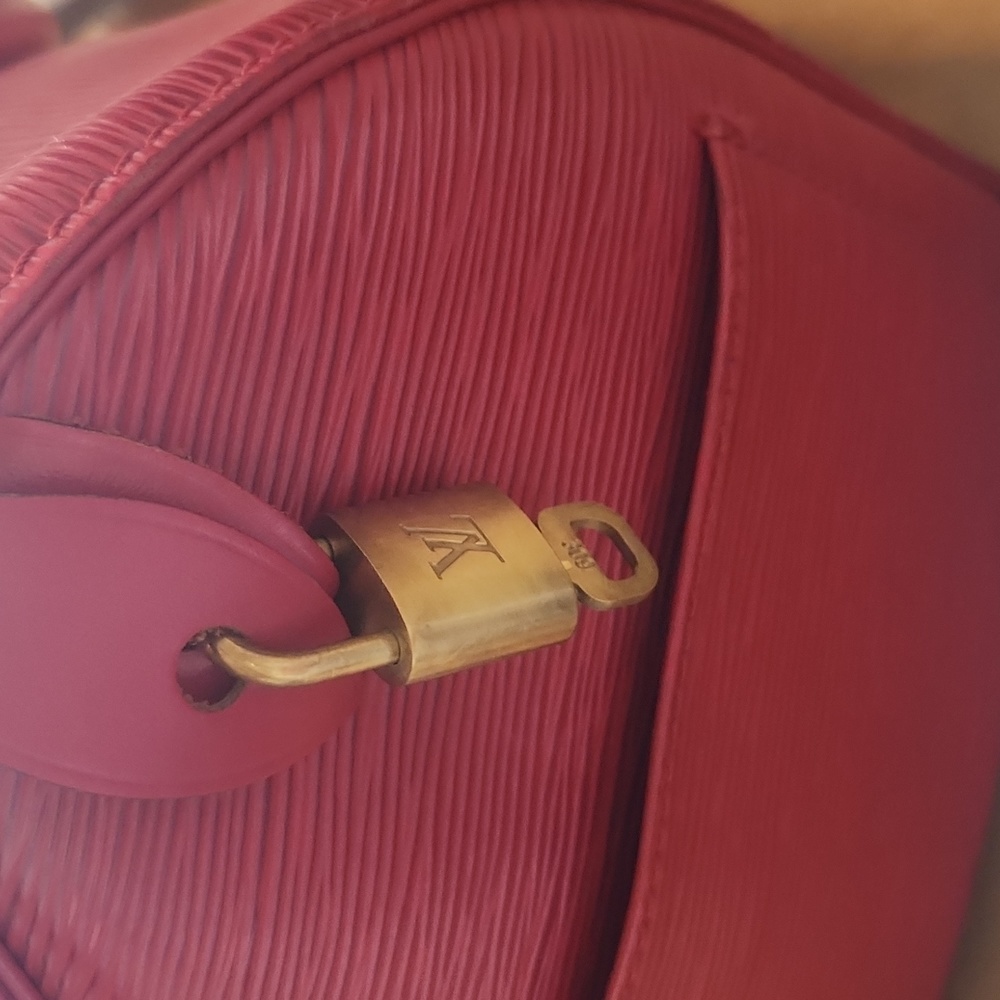 💕Louis Vuitton Epi Speedy 35